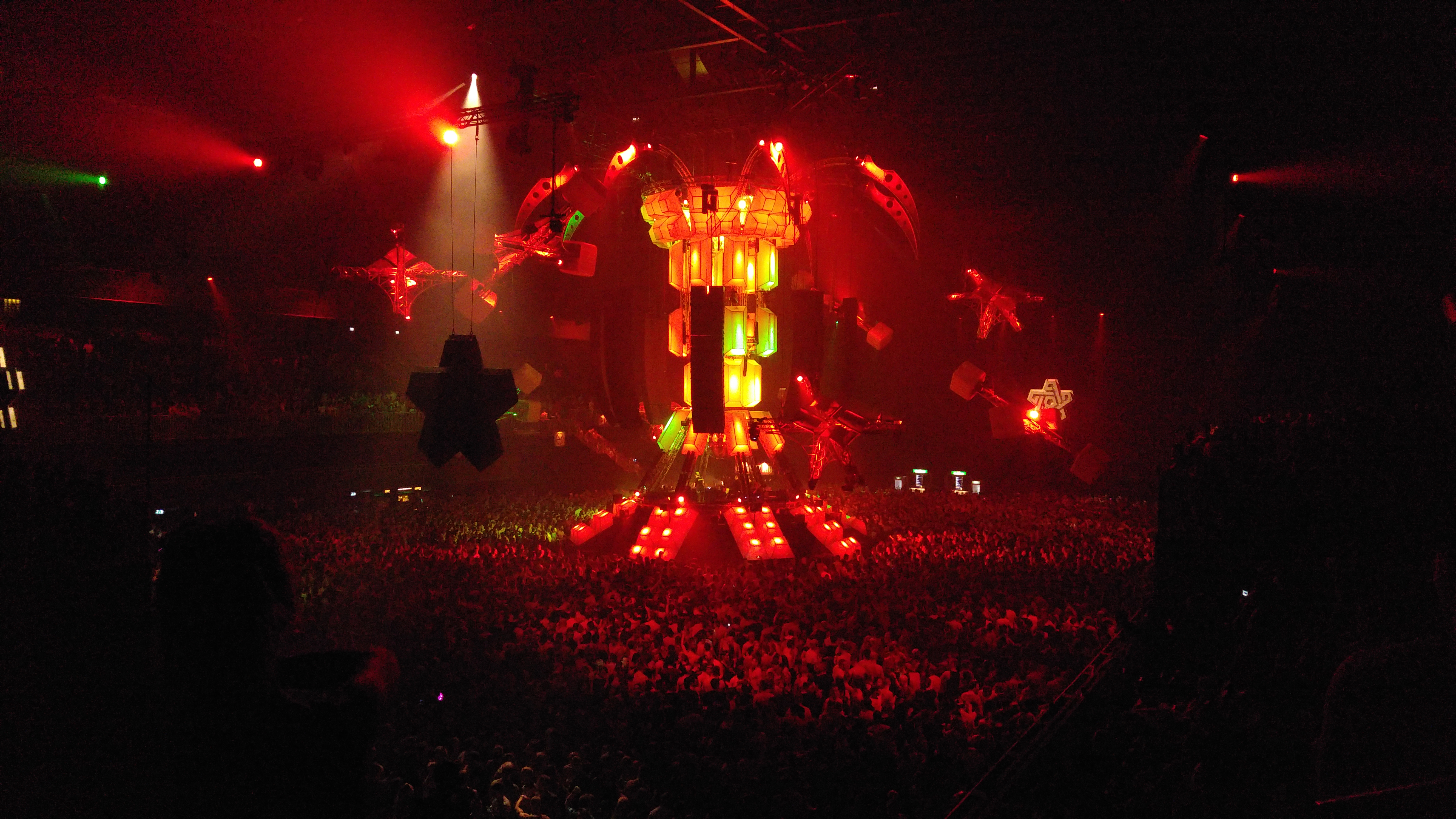 Le Mainstage (Area 001) de Qapital 2016