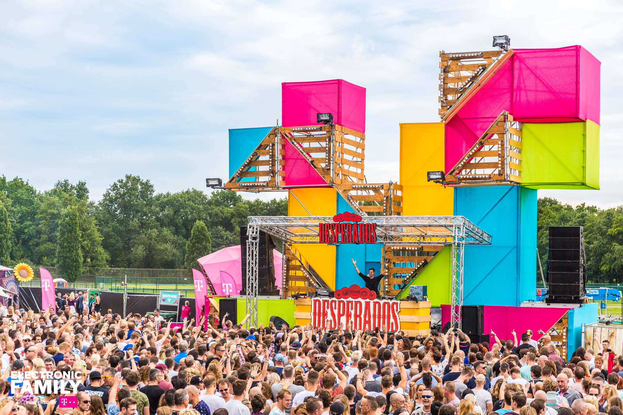 20170805_electronicfamily_kevin_0001-9858