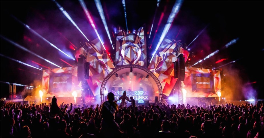 a7803dbc-9405-11e8-9d6f-9e458d3c684c_web__scale_0.289074_0.289074