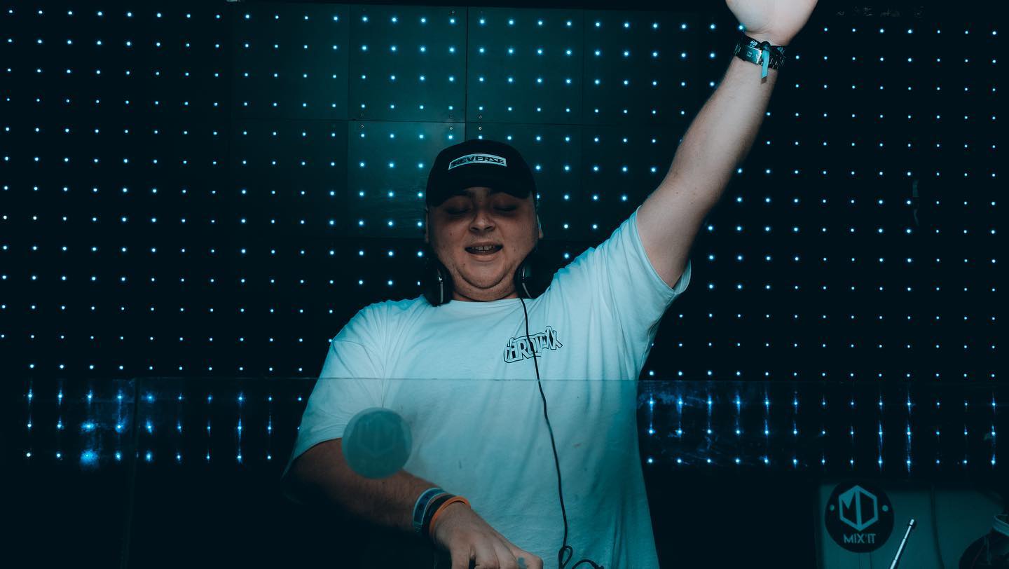 Hardwaxx : interview d’un talent émergent de la scène hardstyle française